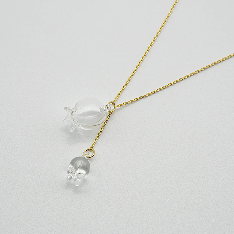 Lily Necklace