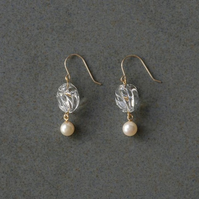 Pearl Series: Wave Pearl Earrings