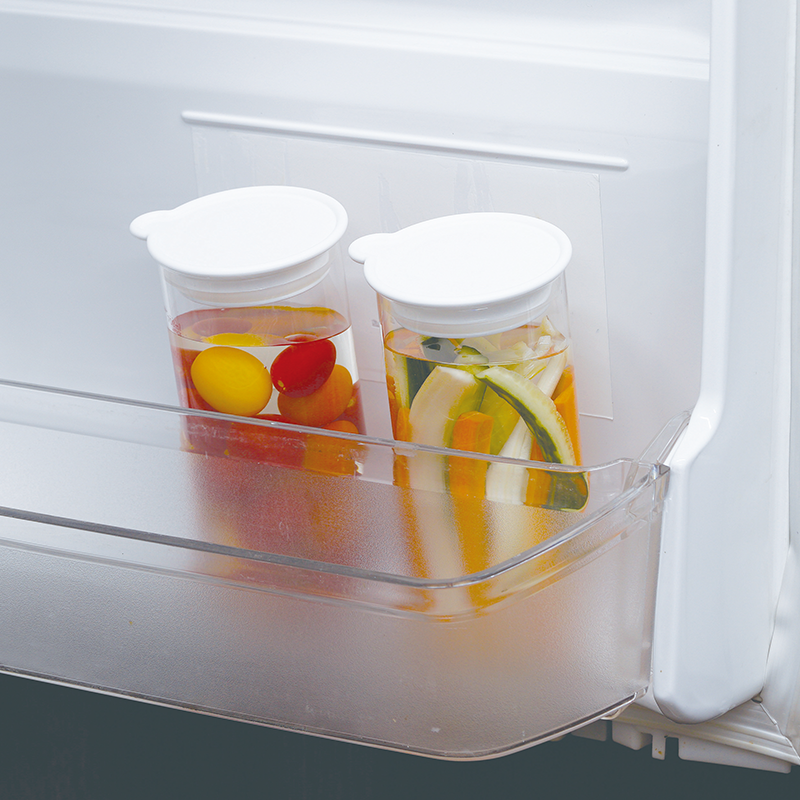 HARIO VPP-700-W Pickles Pot White refrigerator door